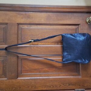 Nine West Black Pebbled Leather Shoulder Bag EUC